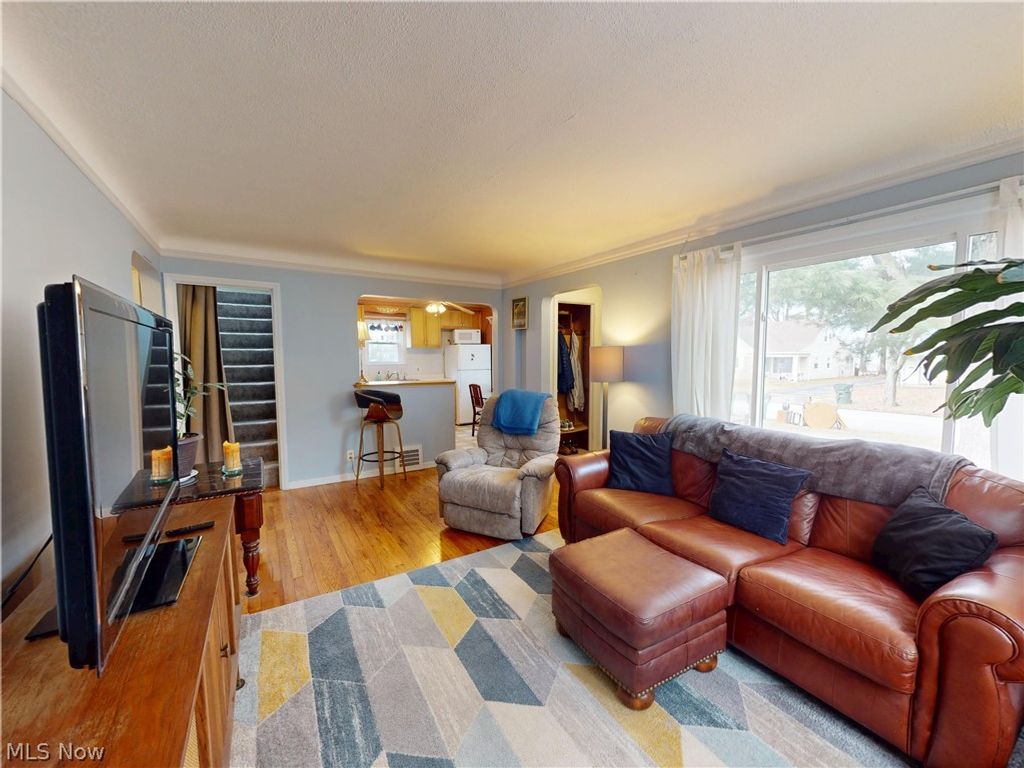 Photo of 4142 Eastway Road, South Euclid, OH 44121 (MLS # 5188809)