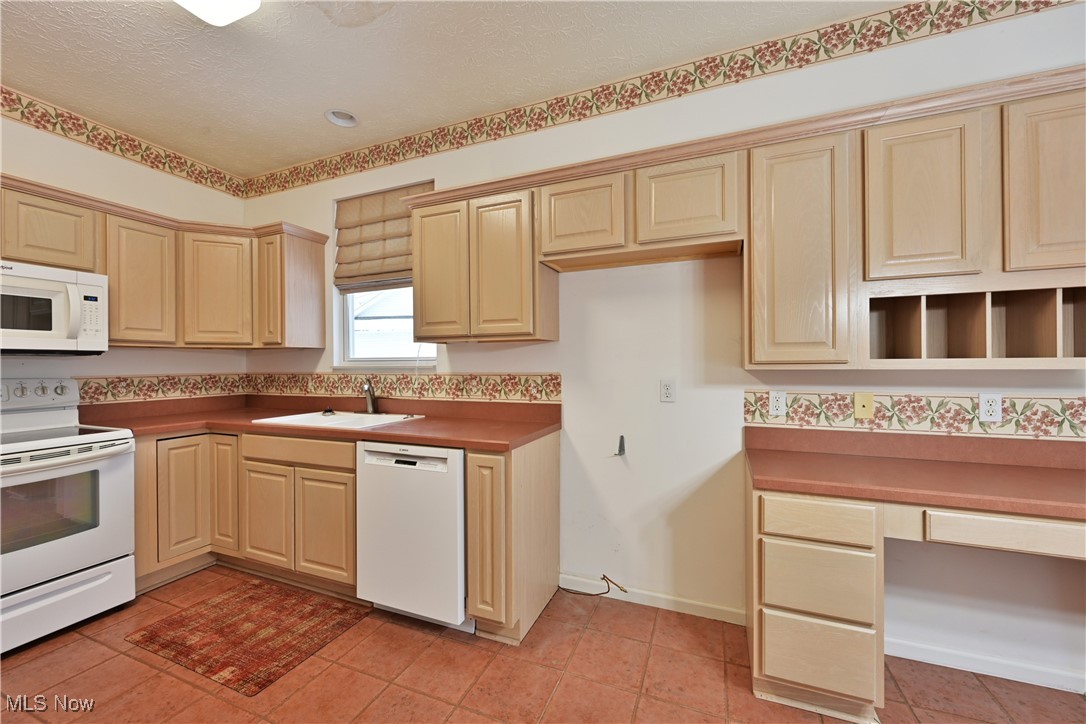 Avenbury Lakes Subdivision - Residential