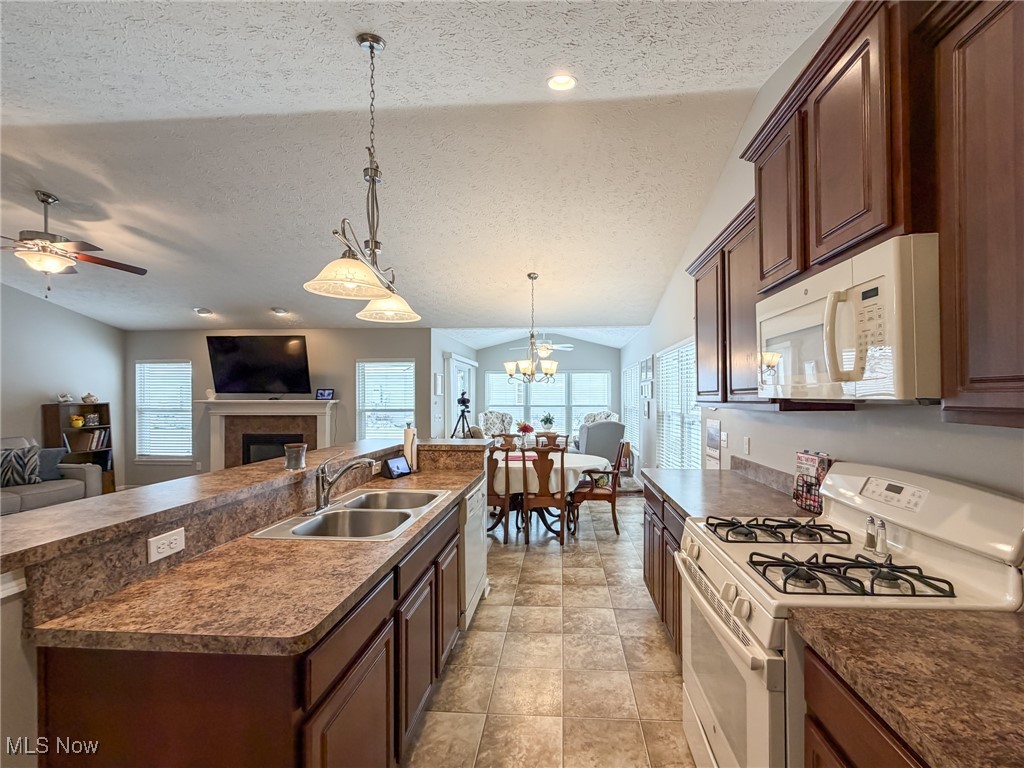 Arbors Bridgewater Crossing - Residential