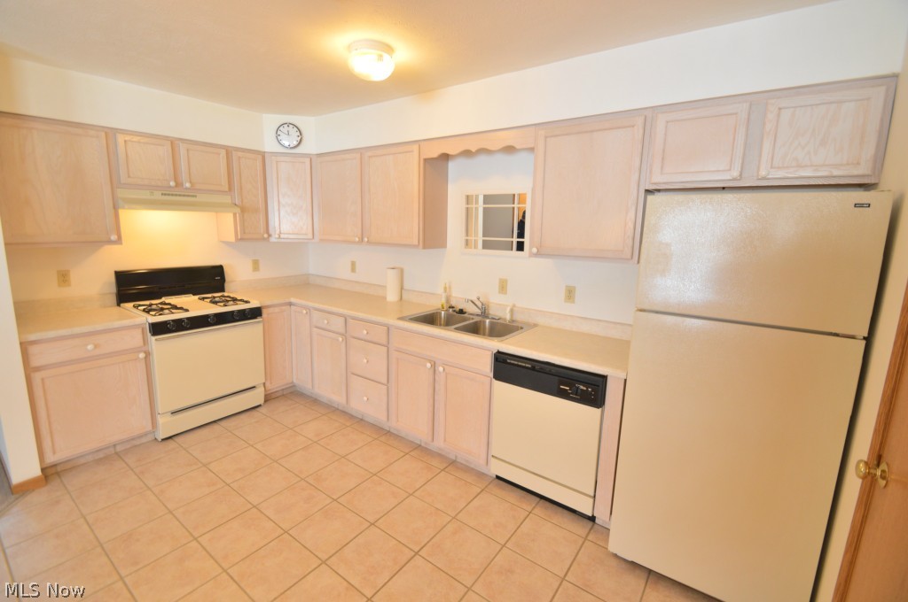 Meadowbrook Village - Residential Lease