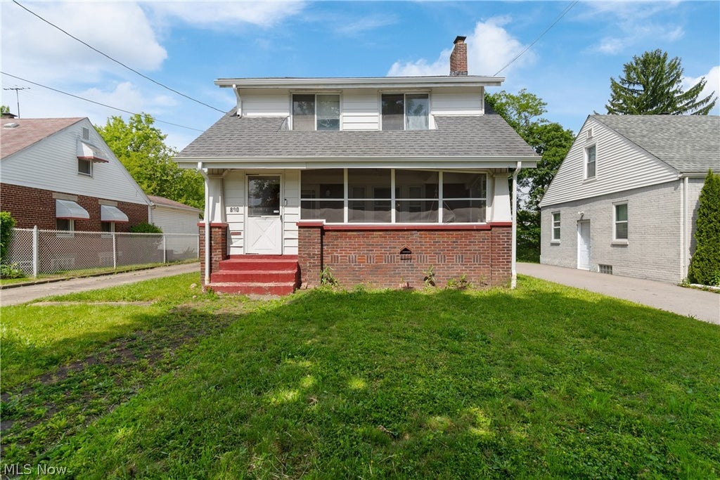 Photo of 890 Winton Avenue, Akron, OH 44320 (MLS # 5214840)