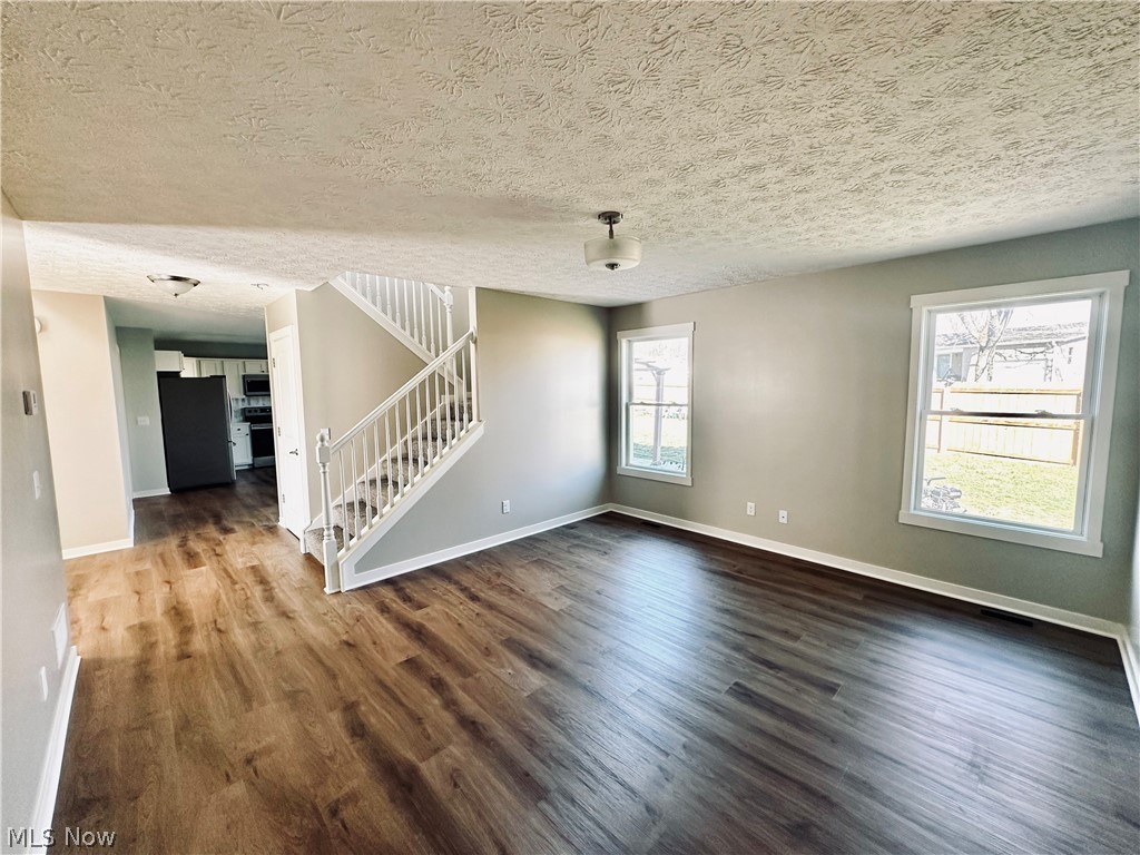 Breakneck Creek - Residential