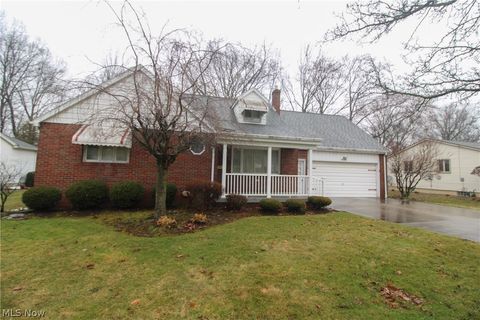 Homes For Sale - 4250 Nottingham Avenue<br/> Austintown, OH 44511