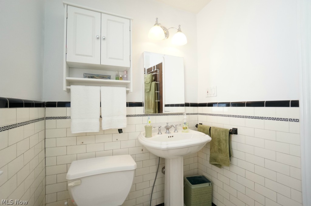 62 MAYFBELV#2 0069 ALL - Residential