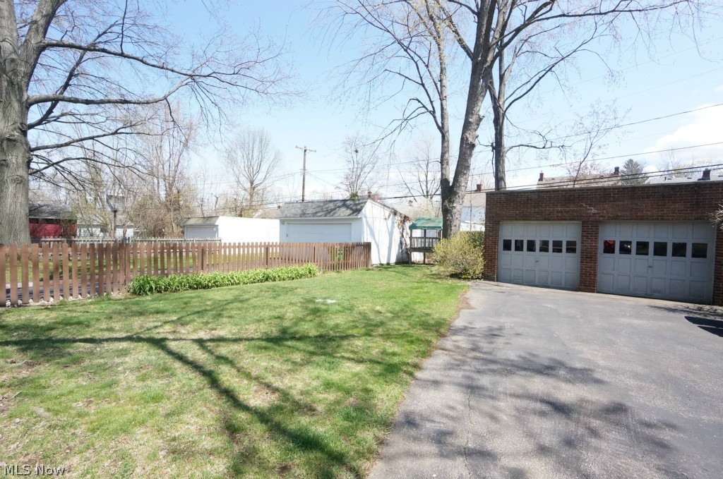 62 MAYFBELV#2 0069 ALL - Residential