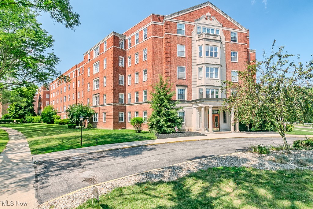 South Park Manor Condos - Residential