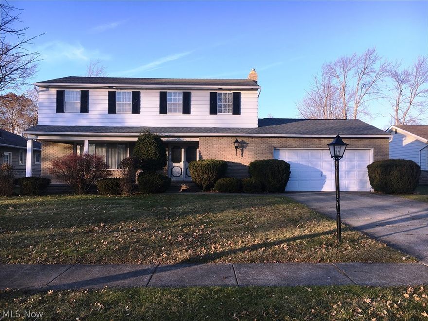 Large 4-bedrm Colonial in the heart of Middleburg Hts. This home has fantastic room sizes & great bones. Waiting for someone to give it the facelift it deserves. Hardwood floors under carpets & newer roof. First floor laundry & master bedrm w/half bath.
