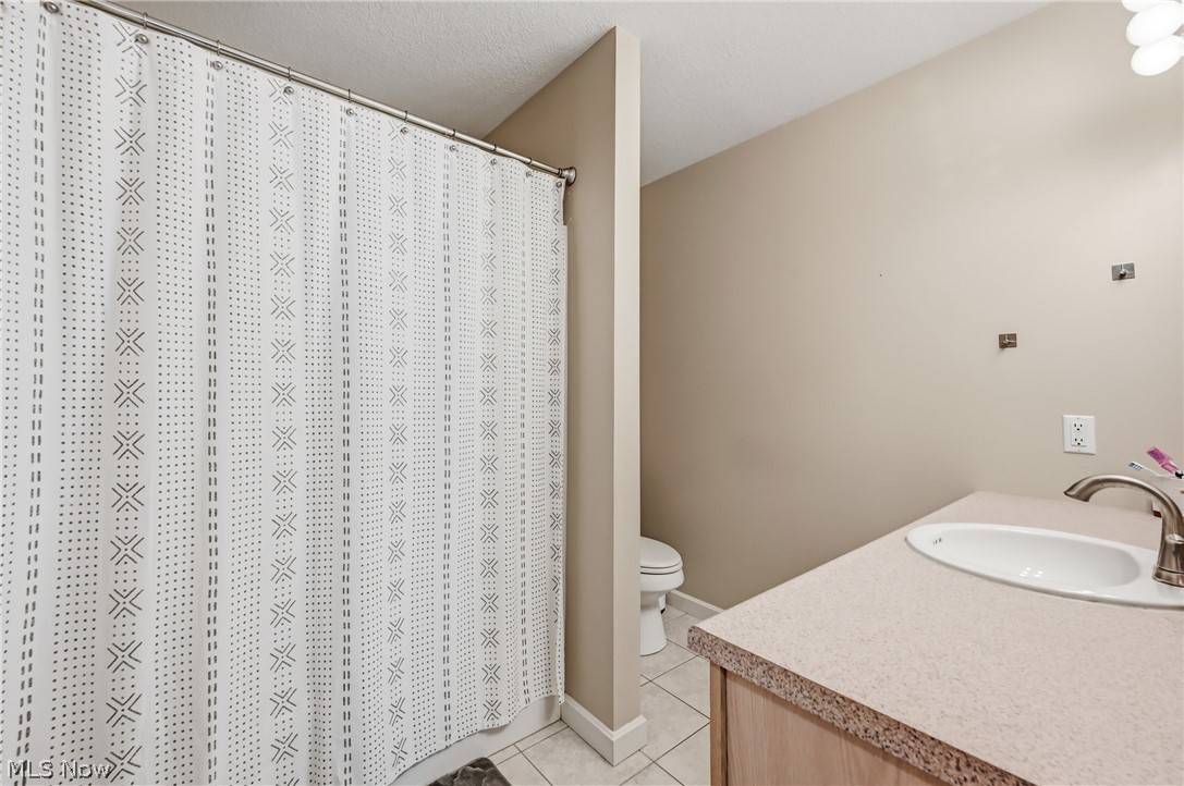 3635-3649 Indian Run Condos - Residential