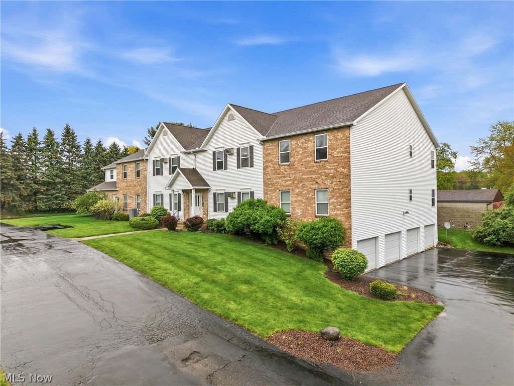 Photo of 3635 Indian Run Drive #6, Canfield, OH 44406 (MLS # 5206881)