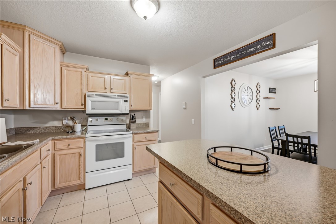3635-3649 Indian Run Condos - Residential