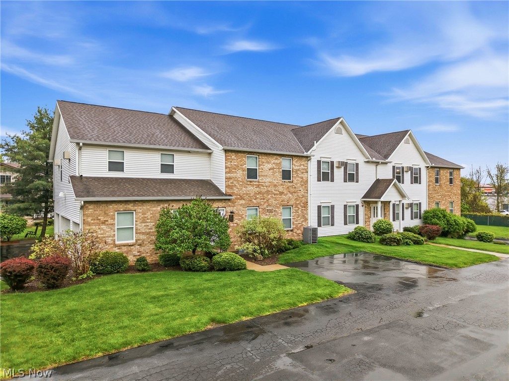 3635-3649 Indian Run Condos - Residential