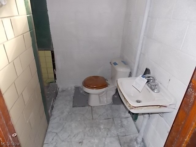 Monticello Manor - Residential