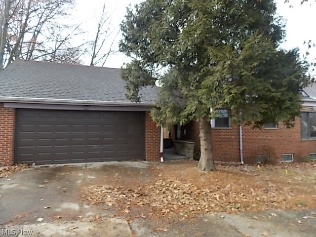 Monticello Manor - Residential