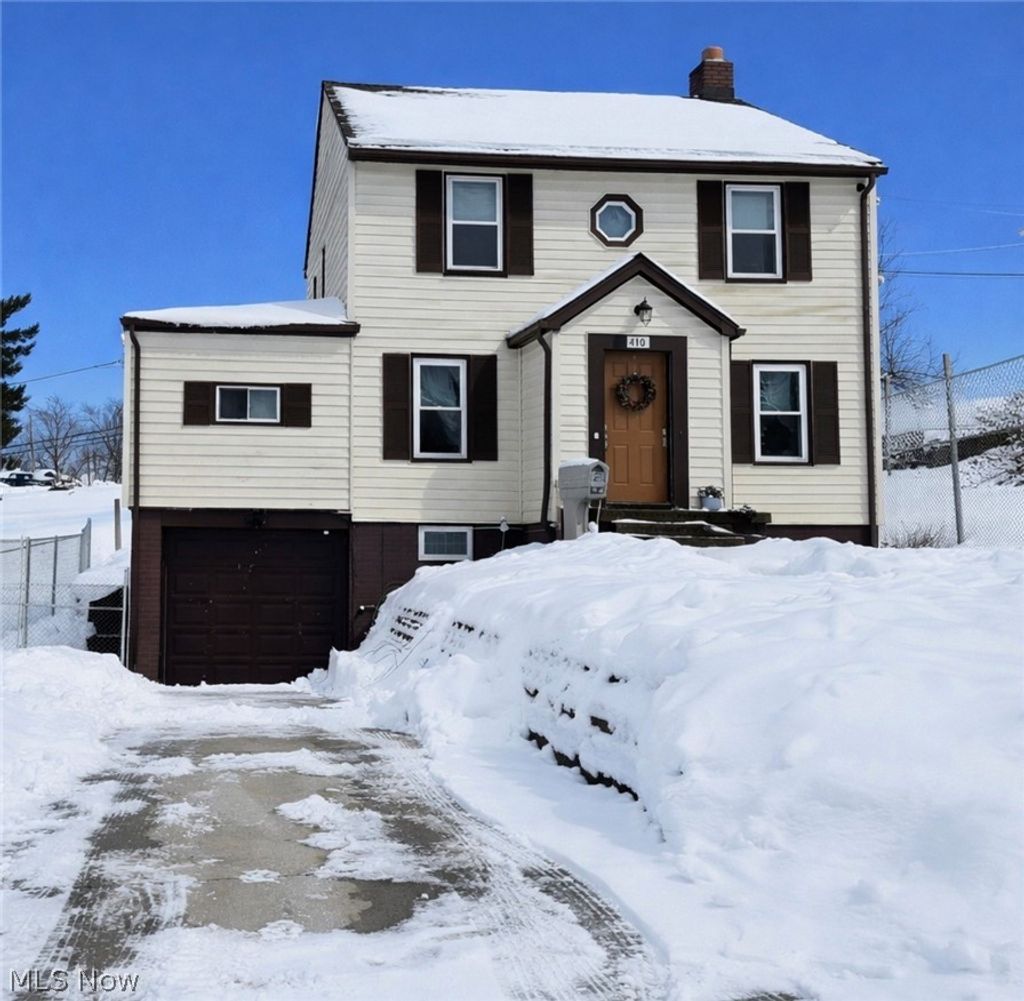 Photo of 410 Buena Vista Boulevard, Steubenville, OH 43952 (MLS # 5185743)