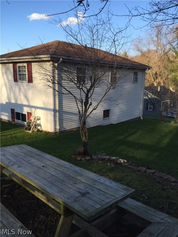 W L Thompsons Out Lts - Residential