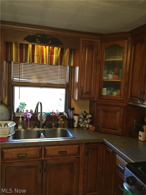 W L Thompsons Out Lts - Residential