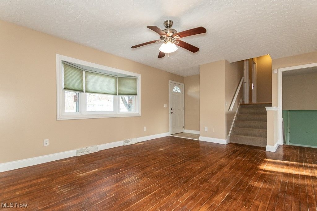 Photo of 7476 Jeremy Avenue, Mentor, OH 44060 (MLS # 5174231)