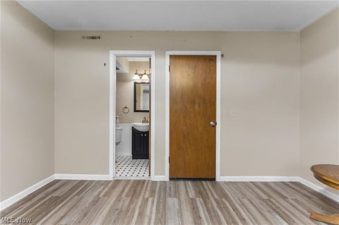 Tiny photo for 4777 Columbia Road #201, North Olmsted, OH 44070 (MLS # 5254514)
