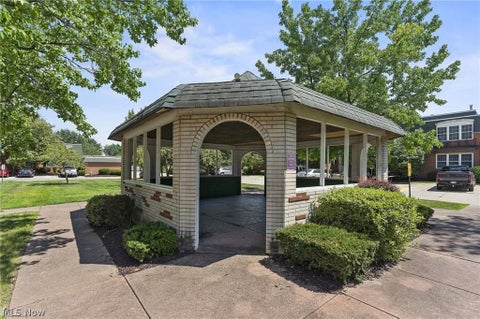 Tiny photo for 4777 Columbia Road #201, North Olmsted, OH 44070 (MLS # 5254514)