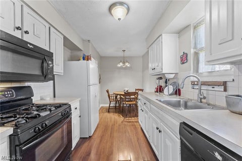 Tiny photo for 4777 Columbia Road #201, North Olmsted, OH 44070 (MLS # 5254514)