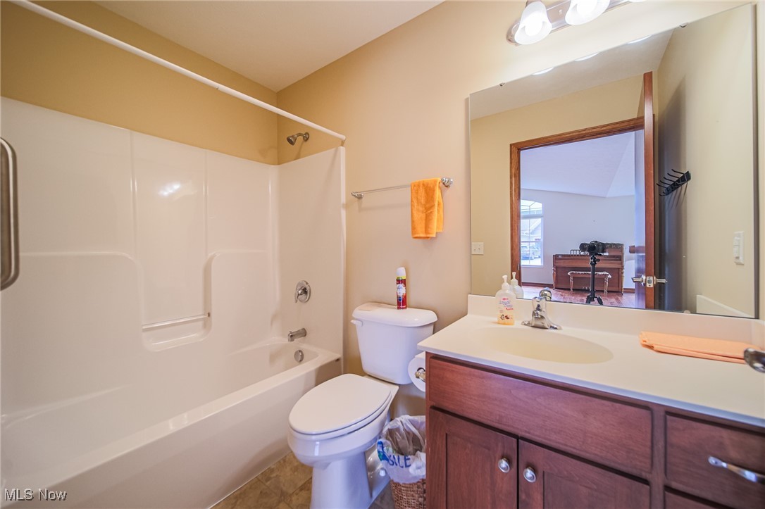 206 Woodbury Circle, Dalton, Ohio image 11