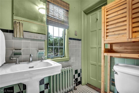 Tiny photo for 18126 Lomond Boulevard, Shaker Heights, OH 44122 (MLS # 5239842)