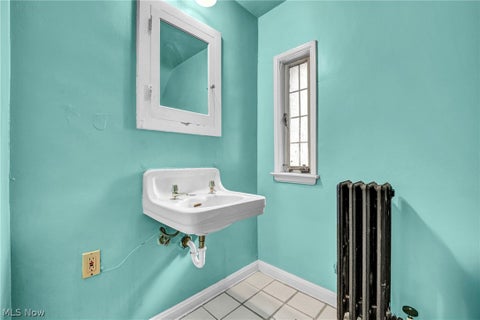 Tiny photo for 18126 Lomond Boulevard, Shaker Heights, OH 44122 (MLS # 5239842)