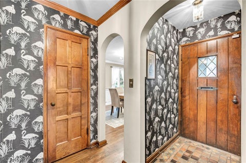 Tiny photo for 18126 Lomond Boulevard, Shaker Heights, OH 44122 (MLS # 5239842)