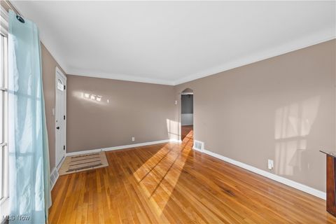 Tiny photo for 14812 Fernway Avenue, Cleveland, OH 44111 (MLS # 5179076)