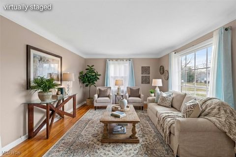 Tiny photo for 14812 Fernway Avenue, Cleveland, OH 44111 (MLS # 5179076)