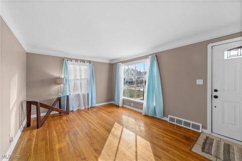 Tiny photo for 14812 Fernway Avenue, Cleveland, OH 44111 (MLS # 5179076)