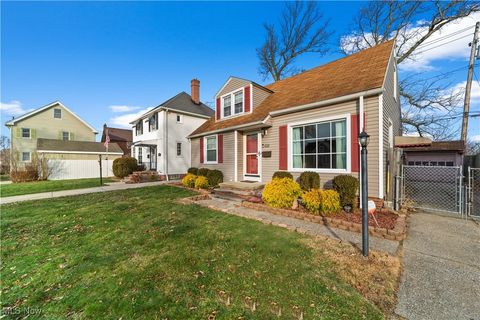 Tiny photo for 14812 Fernway Avenue, Cleveland, OH 44111 (MLS # 5179076)