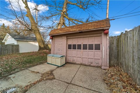 Tiny photo for 14812 Fernway Avenue, Cleveland, OH 44111 (MLS # 5179076)