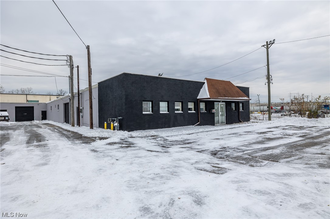 Bedford - Commercial Sale