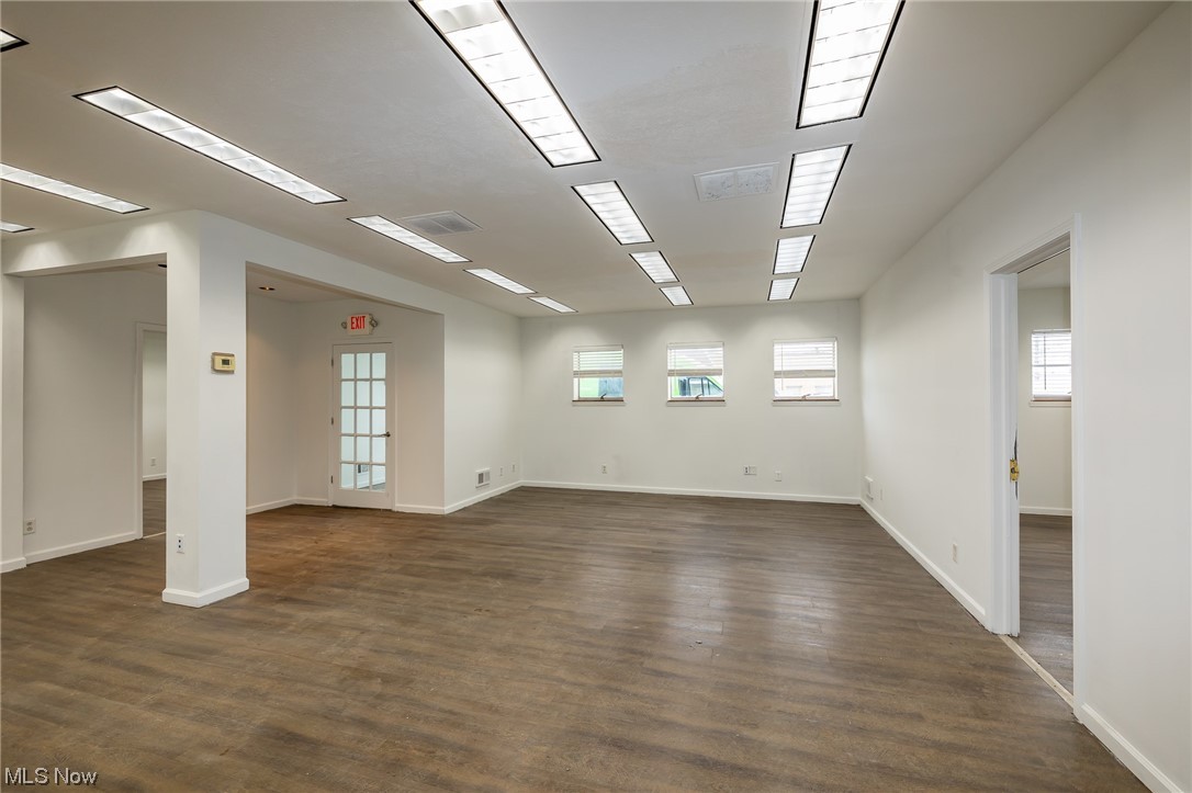 Bedford - Commercial Sale