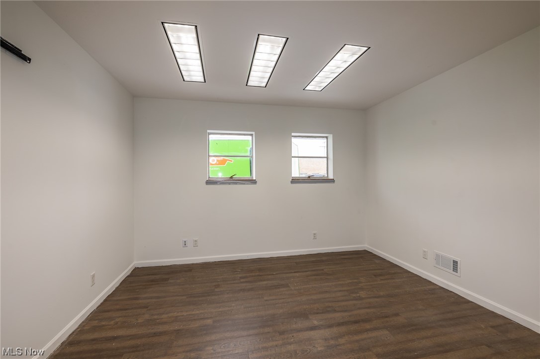 Bedford - Commercial Sale