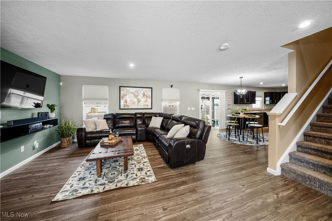 306 Fairfield Court, Elyria, Ohio image 3