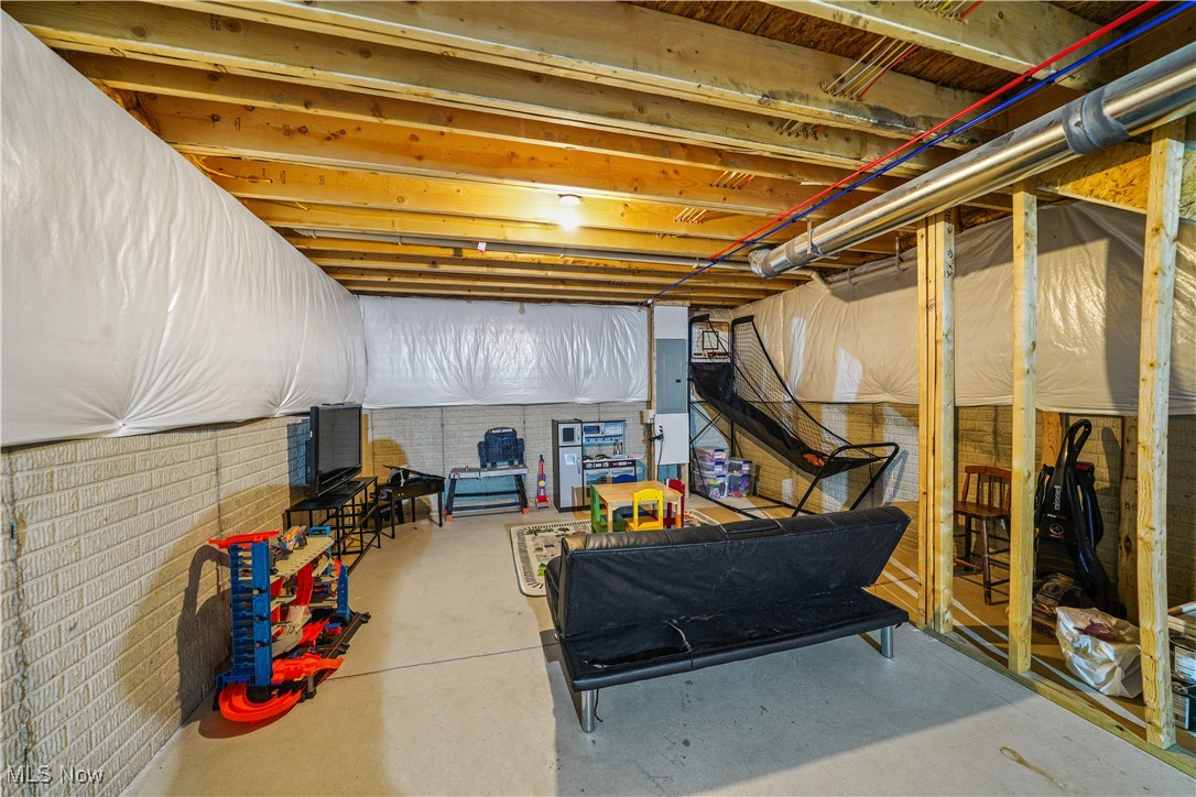 306 Fairfield Court, Elyria, Ohio image 33