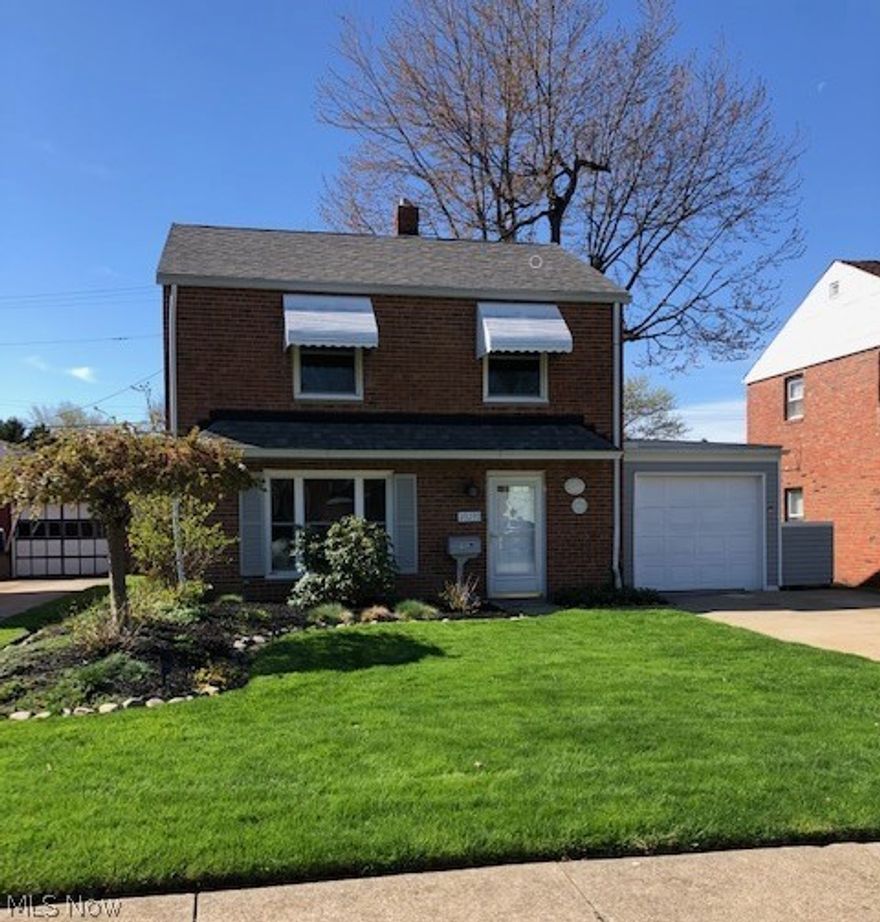 Beautifully Remodeled Brick Colonial,  This home is absolutely gorgeous and priced right!  The designer kitchen with granite counter tops will make you feel like your cooking on a TV show, newly renovated bathroom is right out of Homes & Gardens Magazine.  Spacious bedrooms, fresh paint, carpet and lighting throughout.

Set your appointment today, it wont last!!!