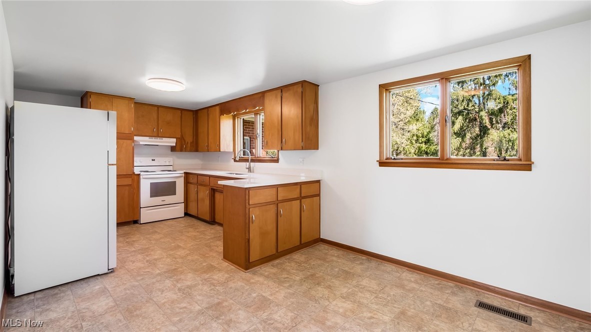 3675 Kay Drive, Zanesville, Ohio image 4