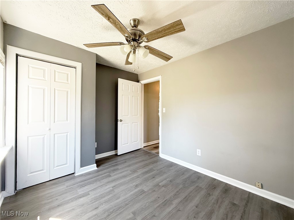 4587 Elyria Avenue, Lorain, Ohio image 25