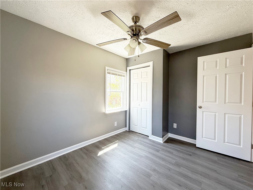 4587 Elyria Avenue, Lorain, Ohio image 24