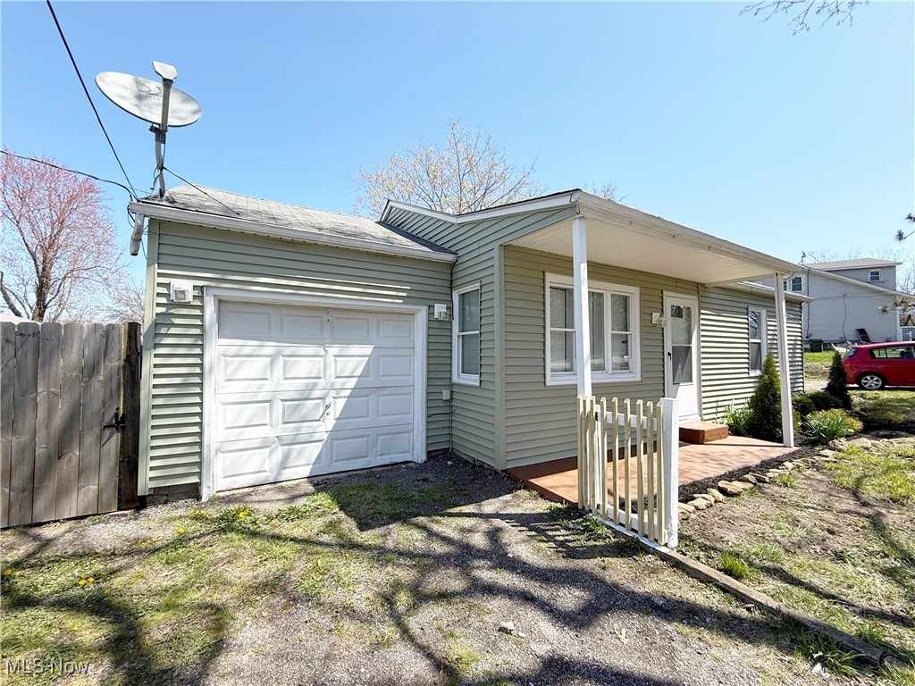 4587 Elyria Avenue, Lorain, Ohio image 5