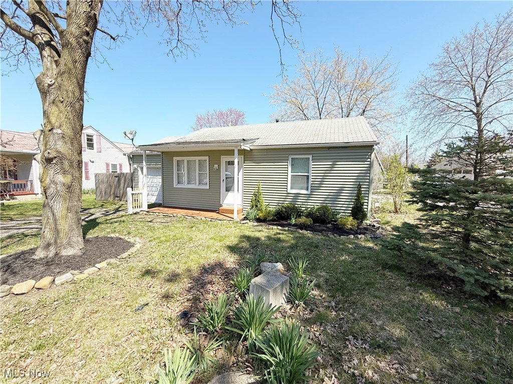 4587 Elyria Avenue, Lorain, Ohio image 2