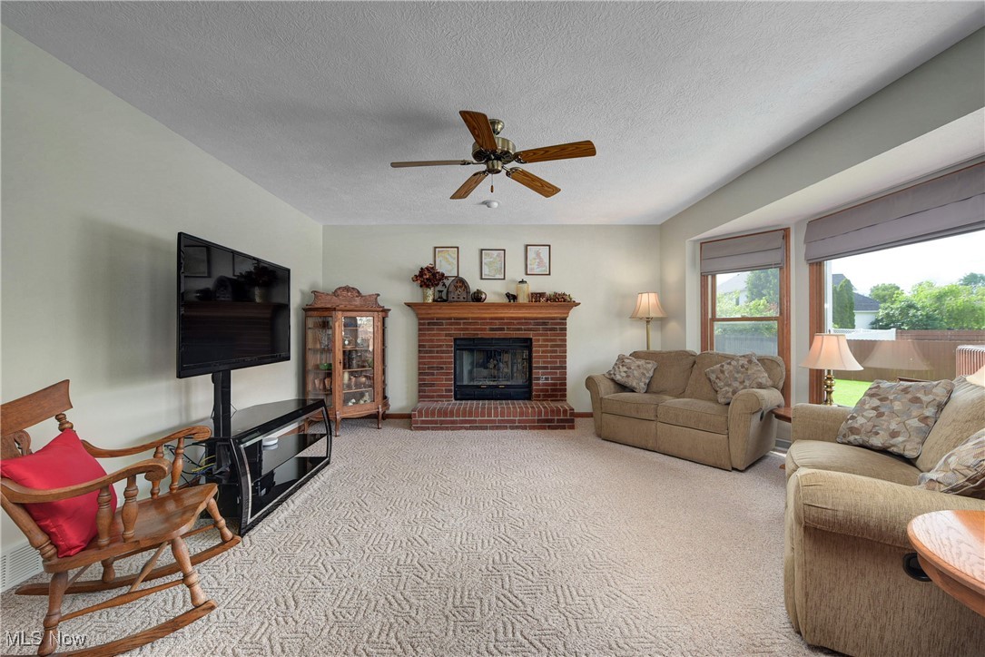 125 Duke Court, Elyria, Ohio image 9