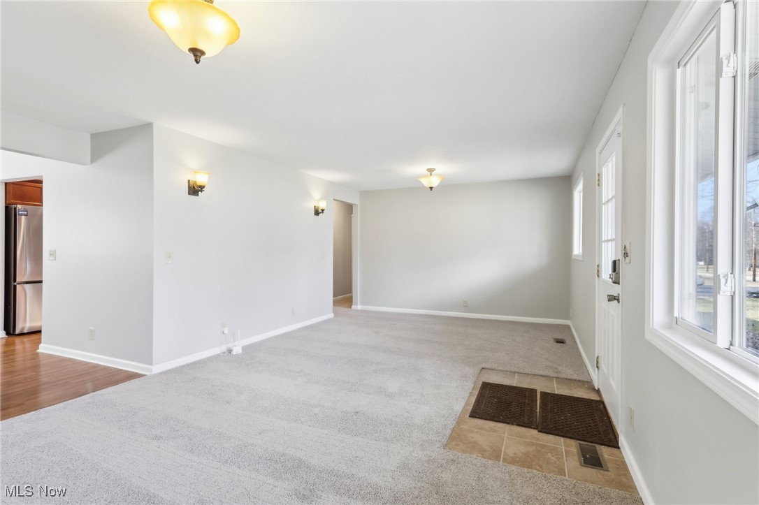 499 Robinhood Drive, Aurora, Ohio image 11