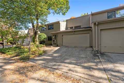 Tiny photo for 7033 Buckhurst Place, Concord Township, OH 44060 (MLS # 5255170)