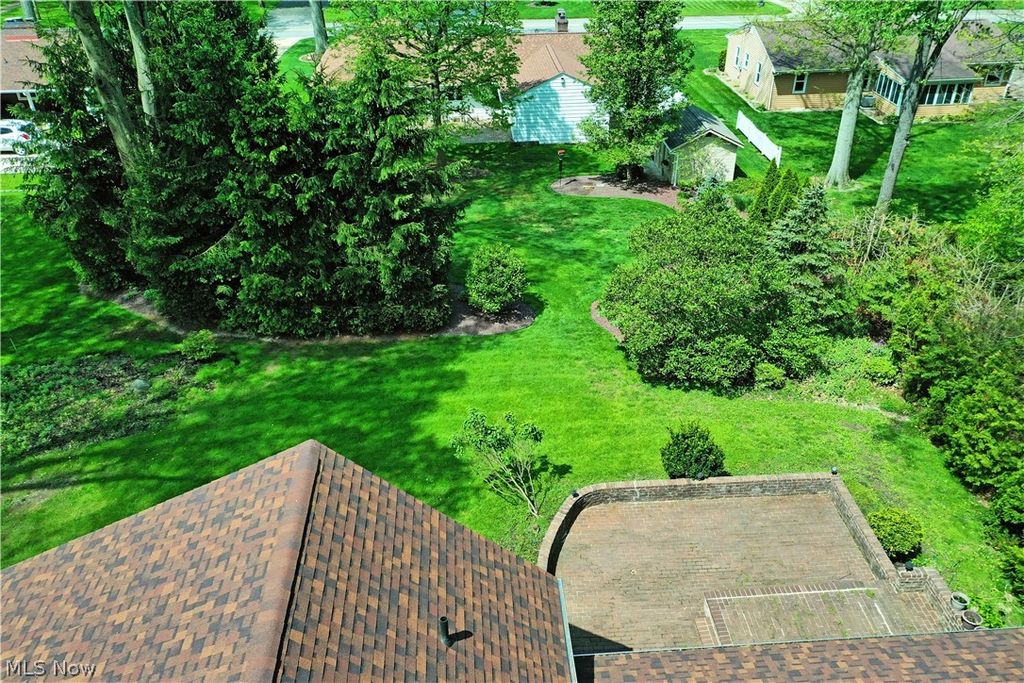 Photo of 6632 Harrington Avenue, Youngstown, OH 44512 (MLS # 5193482)