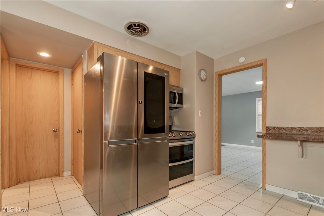 Larchmont Estate 03 - Residential