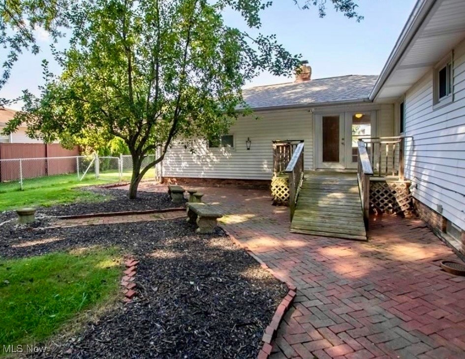 Larchmont Estate 03 - Residential